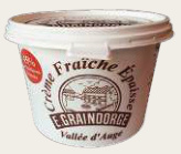 SEAU DE CRÈME ÉPAISSE ET SES 8 POTS DE 50 CL